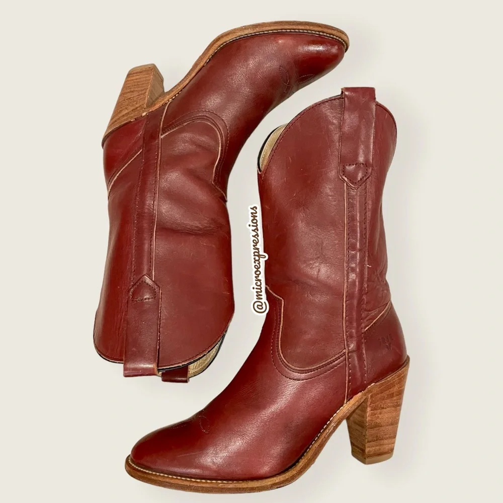 1990’s Frye Vintage Leather Pull On Red Cognac Heeled Cowboy Western Cute Bootie